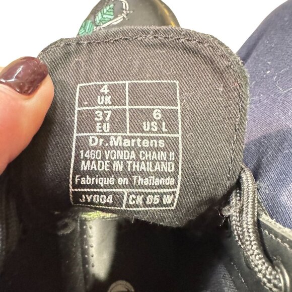 NEW DR MARTENS BLACK BOOTS SIZE 6 VONDA CHAIN II PINK ROSE EMBROIDERED WOMENS - Picture 7 of 7